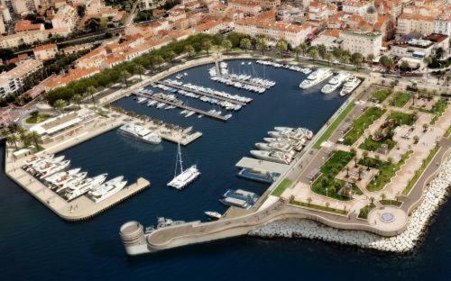 "Les Alizes" Cote Jardin Proche Bord De Mer Saint-Raphaël المظهر الخارجي الصورة